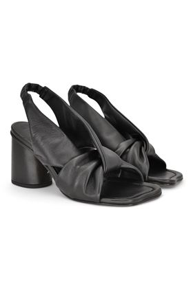 Sandalo donna in neppe colore nero. POEVE | 7ELLE73-NERO
