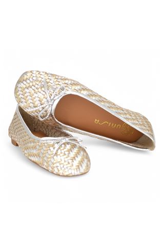 Ballerina in pelle intrecciata colore argento e platino. UNISA | BIENZA-ARGENTO