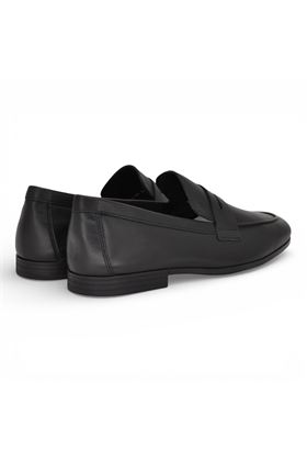 Mocassino Frau in pelle colore nero. FRAU | 34M5-NERO