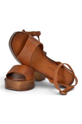 Sandalo donna Exè in pelle colore cuoio. EXE' | 834-MARRONE