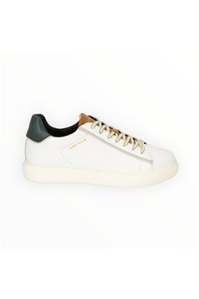 Sneaker uomo in pelle colore bianco. AMBITIOUS | 11677-BIANCO