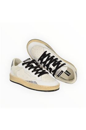 Sneakewr donna in pelle colore bianco. CRIME | 21203-10