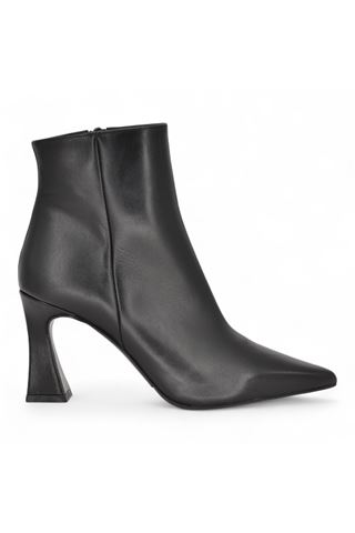 Tronchetto donna in pelle colore nero. ALBANO | 2905-NERO