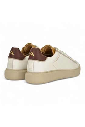 Sneaker uomo in pelle colore bianco. AMBITIOUS | 11677D-BIANCO