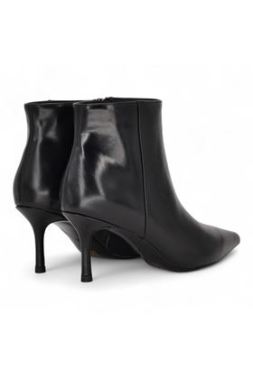 Tronchetto donna in pelle colore nero. CHICONIC | 215-NERO