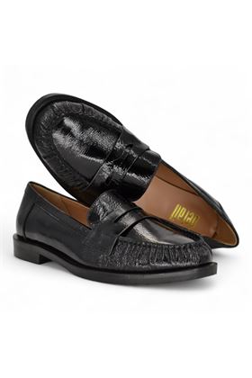 Mocassino donna in vernice nera. DETAIL | F7400-NERO