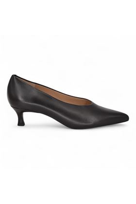 Decoltè in pelle colore nero. UNISA | HIDAO-NERO